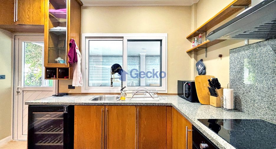 For sale 3 bedrooms house in Bang Lamung, Chonburi