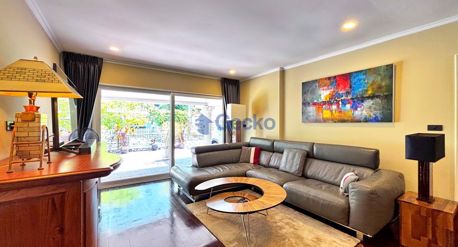 For sale 3 bedrooms house in Bang Lamung, Chonburi