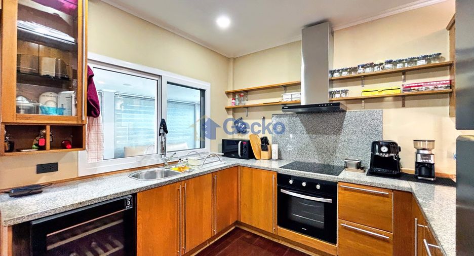 For sale 3 bedrooms house in Bang Lamung, Chonburi