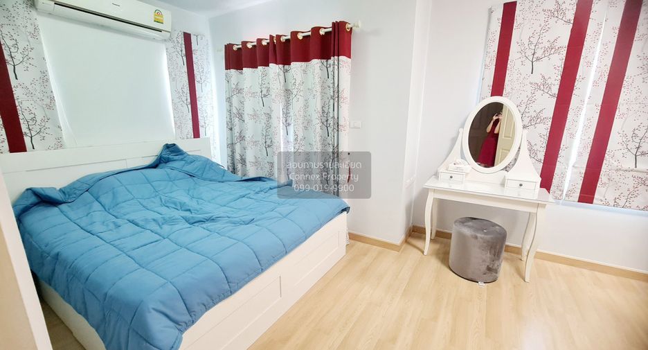 For rent 3 bedrooms townhouse in Bang Phli, Samut Prakan