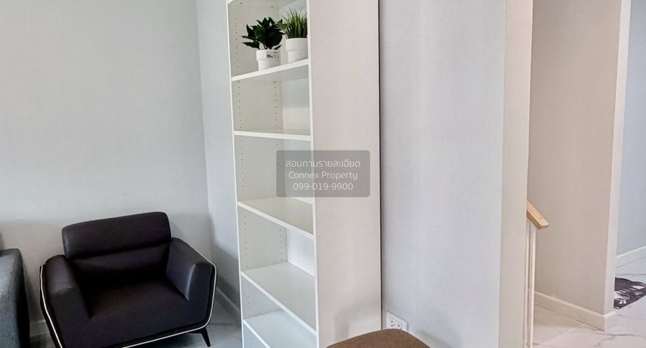 For rent 3 bedrooms townhouse in Bang Phli, Samut Prakan