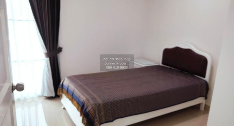 For rent 3 bedrooms condo in Watthana, Bangkok