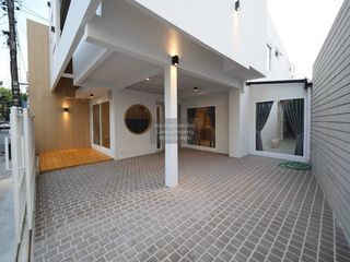 Аренда 3 спальни таунхаус в Щаттхана, Бангкок
