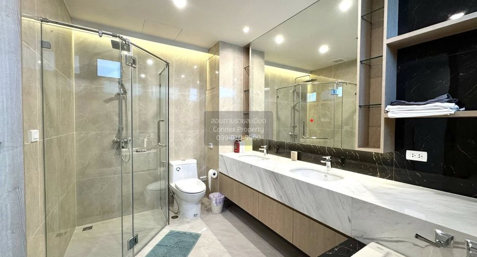 Condo en alquiler de 3 habitaciones en Sathon, Bangkok