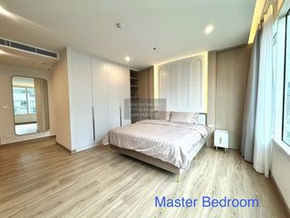 For rent 3 bedrooms condo in Sathon, Bangkok