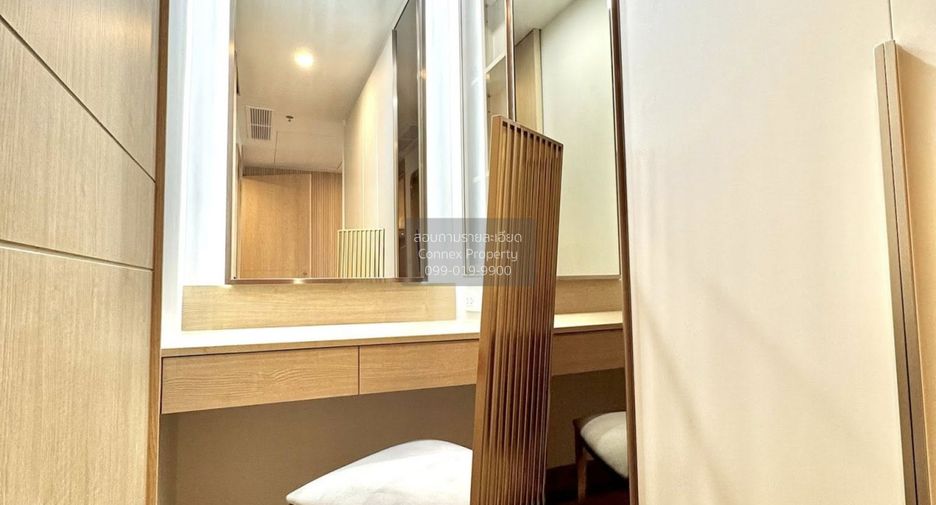 Condo en alquiler de 3 habitaciones en Sathon, Bangkok