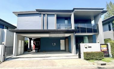 For rent 5 bedrooms house in Bang Kapi, Bangkok
