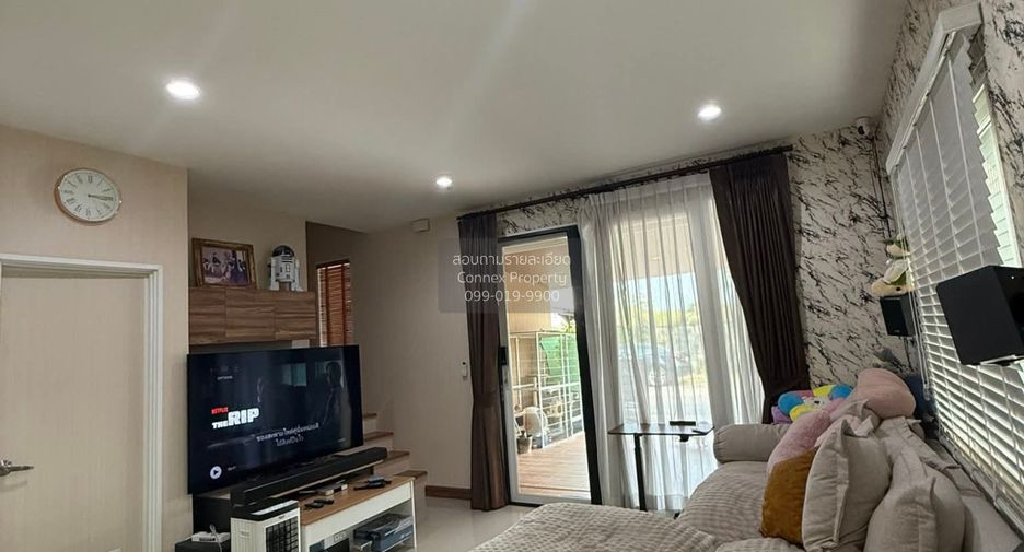 For rent 4 bedrooms townhouse in Sai Mai, Bangkok