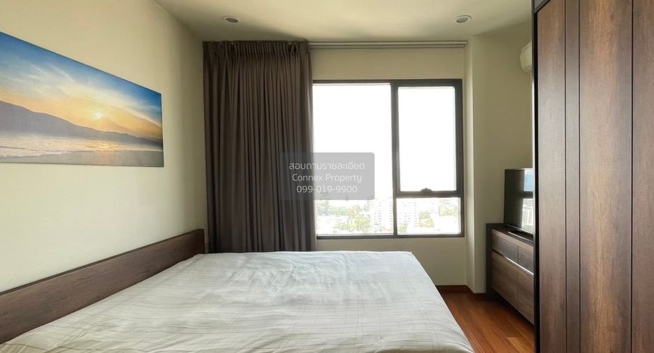 For rent 2 bedrooms condo in Yan Nawa, Bangkok