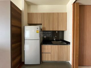 For rent 2 bedrooms condo in Yan Nawa, Bangkok