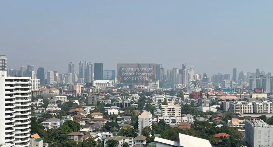 For rent 2 bedrooms condo in Yan Nawa, Bangkok