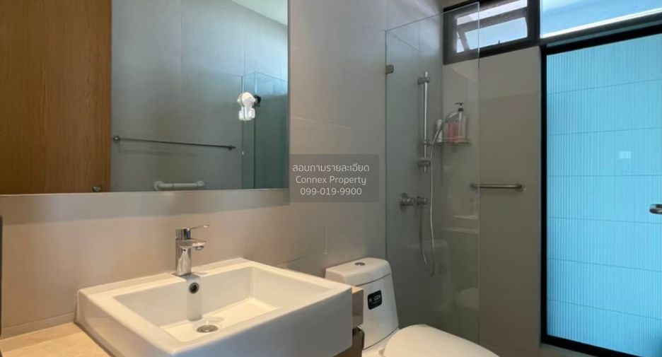 For rent 2 bedrooms condo in Yan Nawa, Bangkok