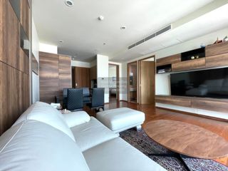 For rent 2 bedrooms condo in Yan Nawa, Bangkok