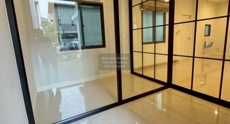 For rent 3 bedrooms house in Mueang Nonthaburi, Nonthaburi