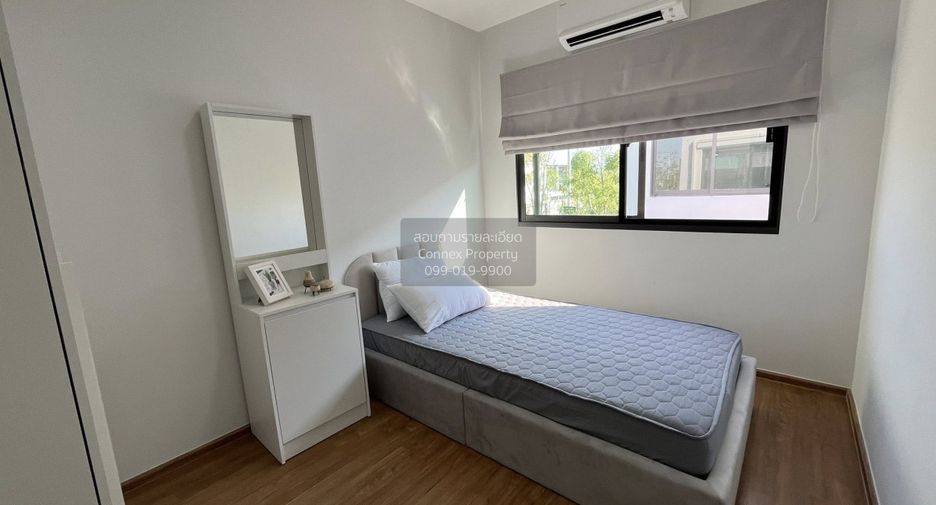 For rent 3 bedrooms townhouse in Bang Phli, Samut Prakan