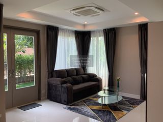 For rent 6 bedrooms house in Don Mueang, Bangkok