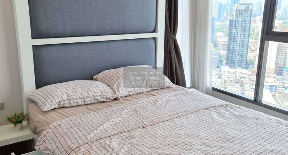 For rent 2 bedrooms condo in Khlong Toei, Bangkok