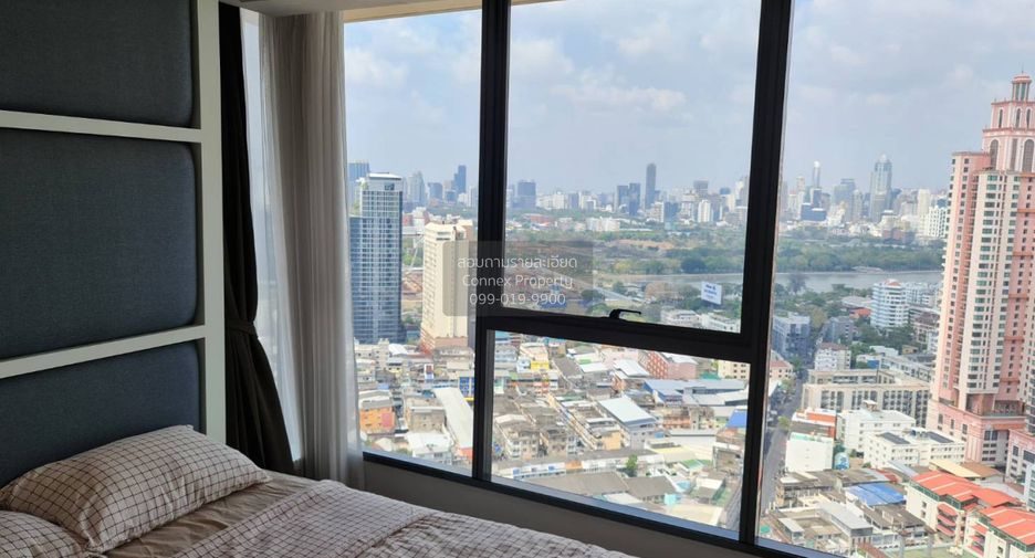 For rent 2 bedrooms condo in Khlong Toei, Bangkok