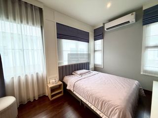 Casa en alquiler de 4 habitaciones en Lat Krabang, Bangkok