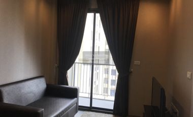 Condo en alquiler de 1 habitaciones en Khlong San, Bangkok