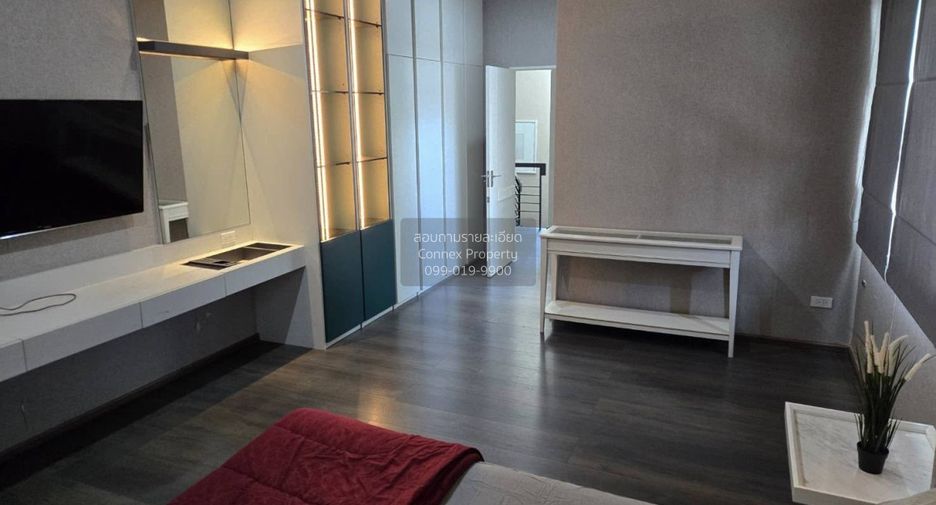 Casa en alquiler de 5 habitaciones en Bang Phli, Samut Prakan