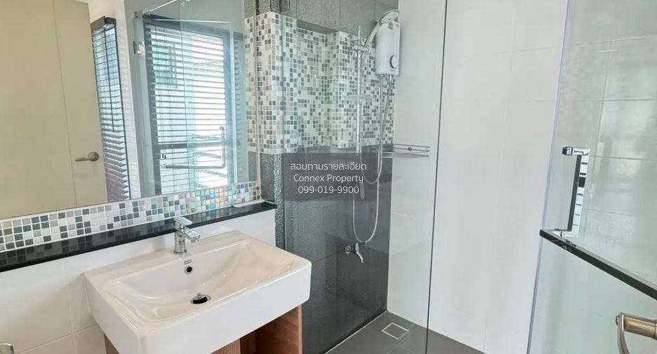 For rent 3 ベッドルーム townhouse in Saphan Sung, Bangkok