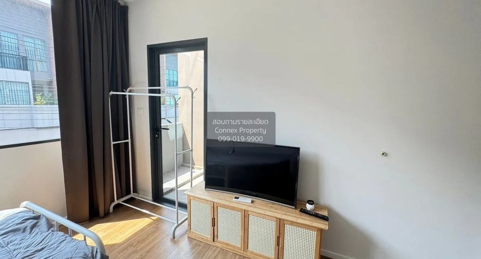 For rent 3 ベッドルーム townhouse in Saphan Sung, Bangkok