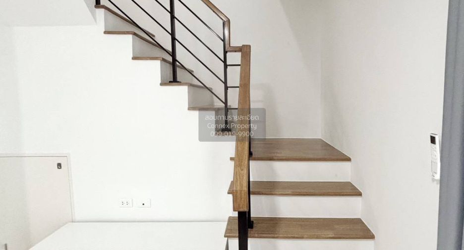 For rent 3 bedrooms townhouse in Bang Phli, Samut Prakan