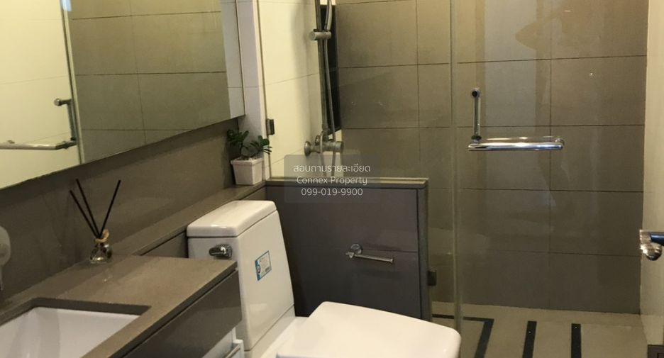 For rent 2 bedrooms condo in Pathum Wan, Bangkok