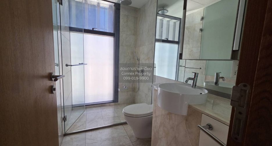 For rent 3 bedrooms condo in Sathon, Bangkok