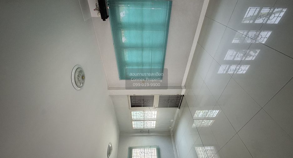 Haus zur Miete mit 3 Zimmer in Thung Khru, Bangkok