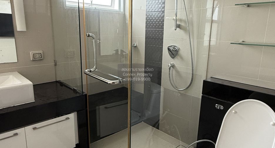 For rent 3 bedrooms condo in Bang Kho Laem, Bangkok
