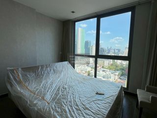 For rent 2 bedrooms condo in Ratchathewi, Bangkok