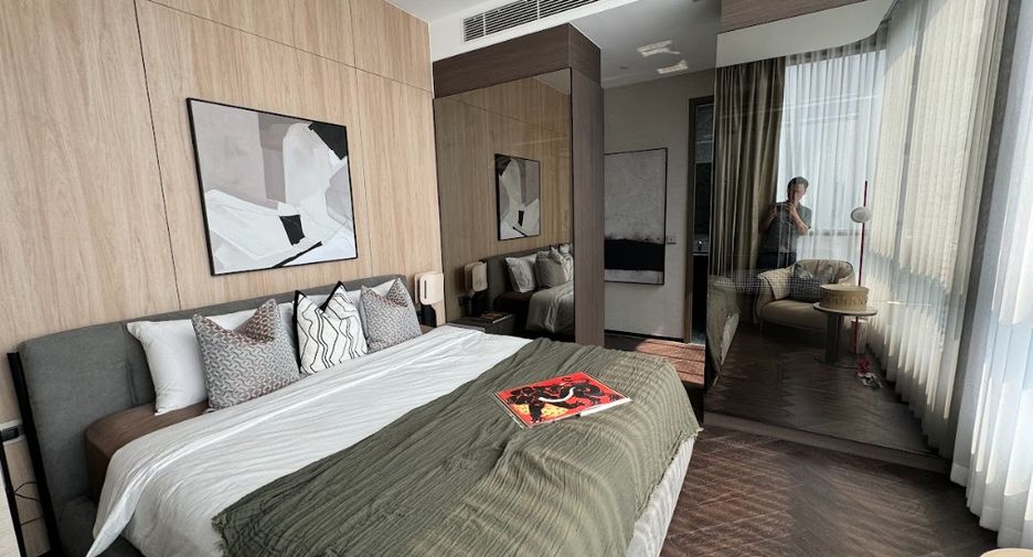 For rent 2 bedrooms condo in Khlong Toei, Bangkok