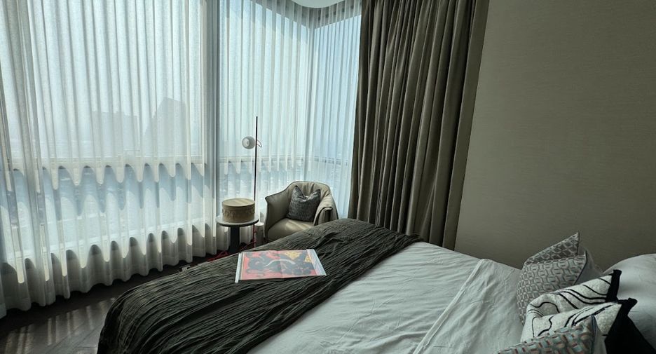 For rent 2 bedrooms condo in Khlong Toei, Bangkok
