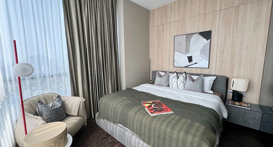 For rent 2 bedrooms condo in Khlong Toei, Bangkok