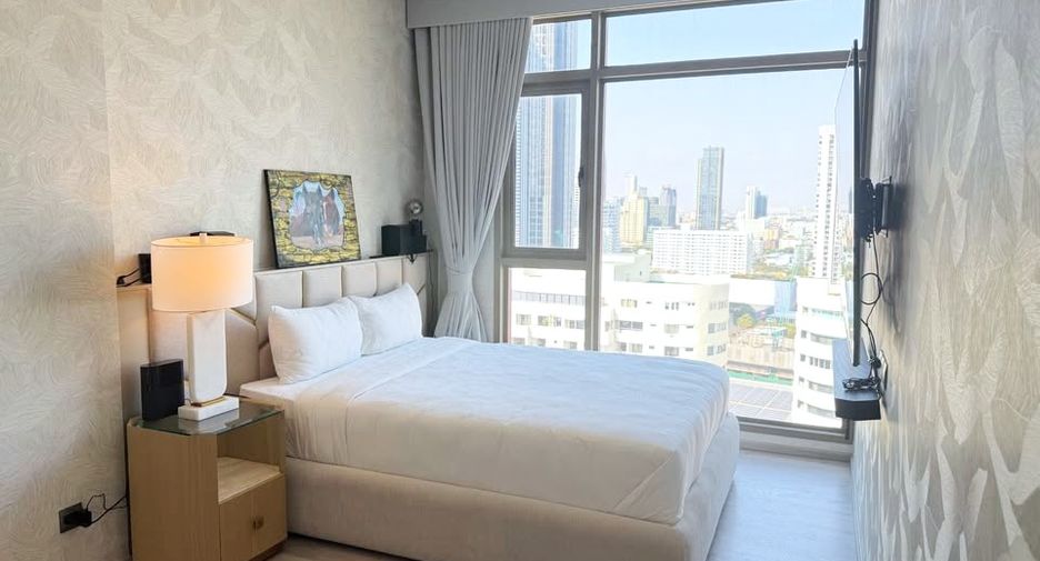 For rent 2 bedrooms condo in Watthana, Bangkok