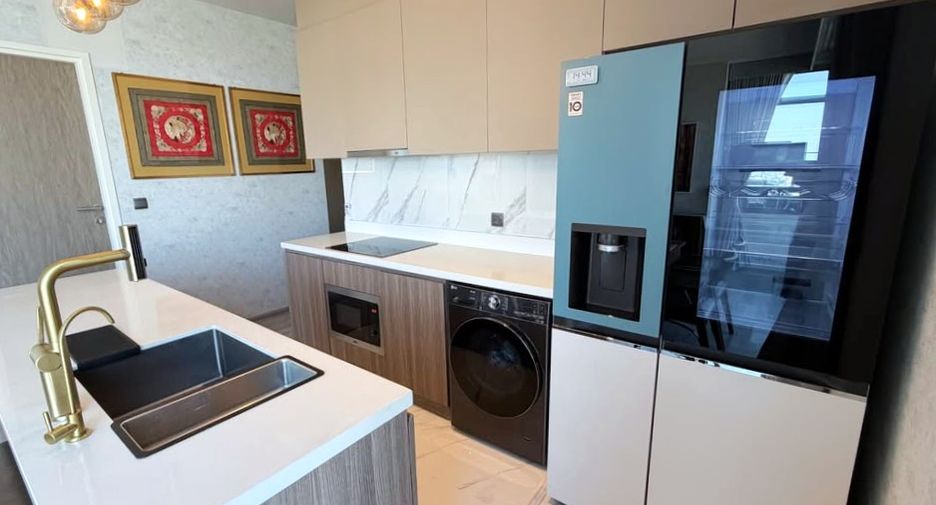 For rent 2 bedrooms condo in Watthana, Bangkok