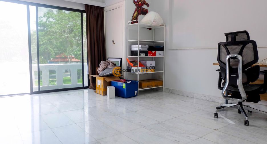 Casa en venta de 8 habitaciones en East Pattaya, Pattaya