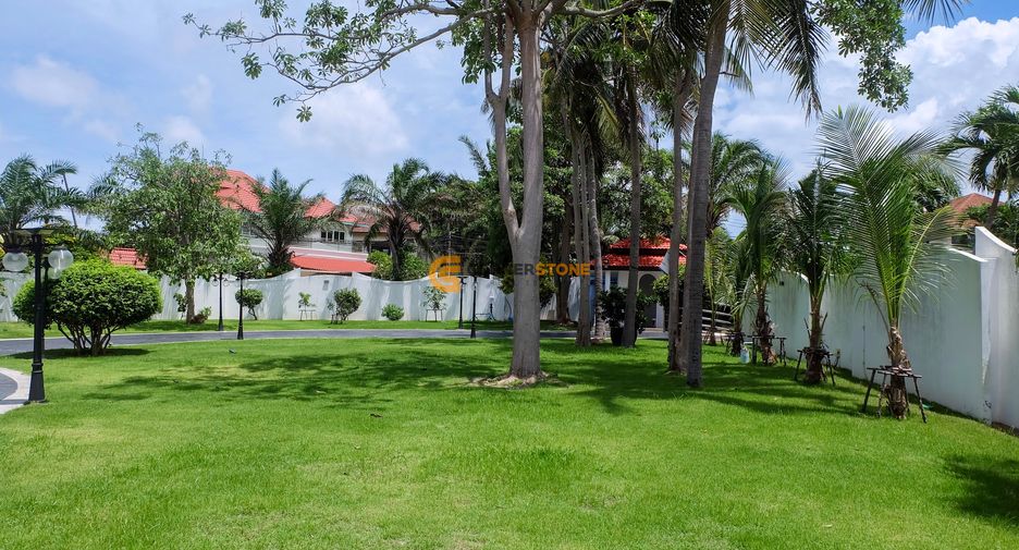 Casa en venta de 8 habitaciones en East Pattaya, Pattaya