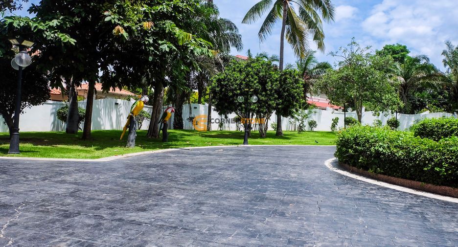 Casa en venta de 8 habitaciones en East Pattaya, Pattaya