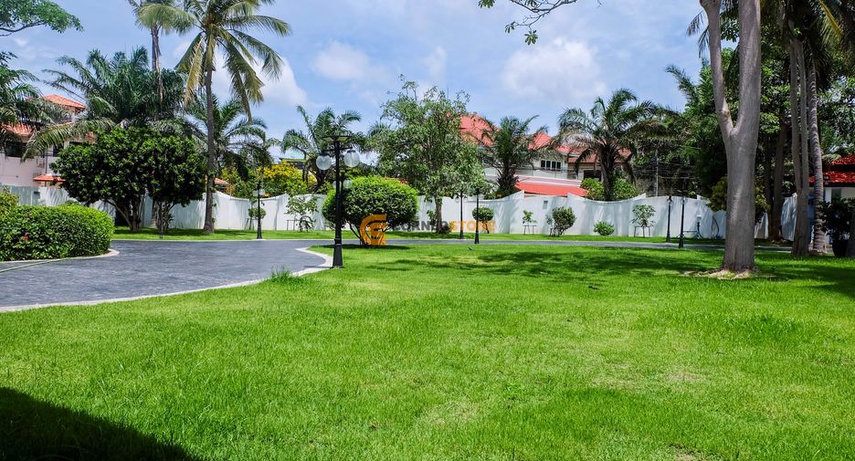 Casa en venta de 8 habitaciones en East Pattaya, Pattaya