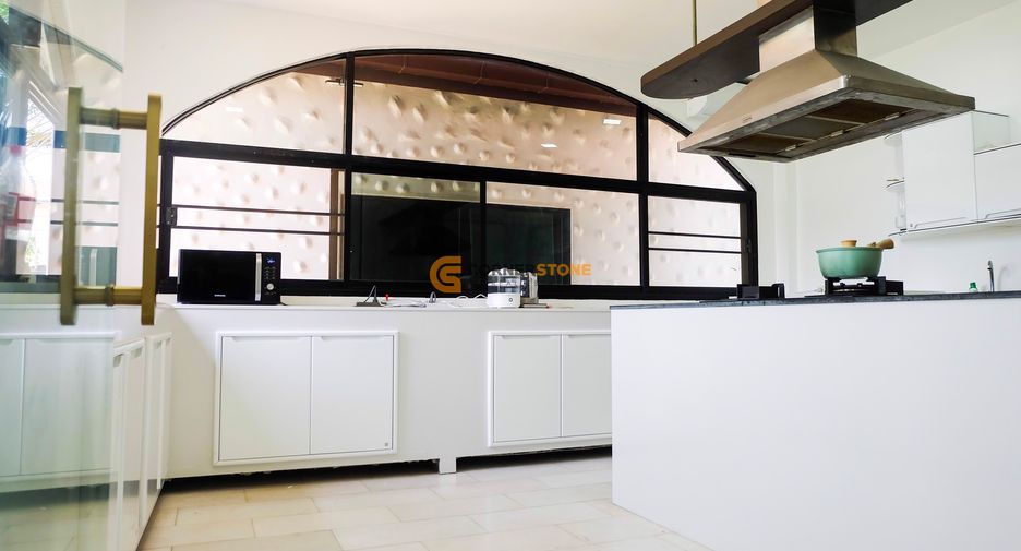 Casa en venta de 8 habitaciones en East Pattaya, Pattaya