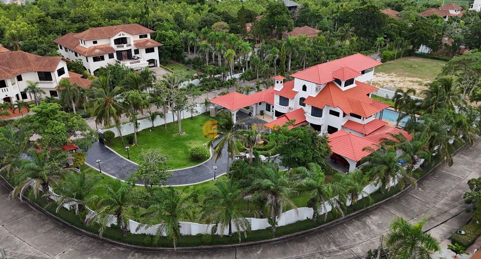 Casa en venta de 8 habitaciones en East Pattaya, Pattaya
