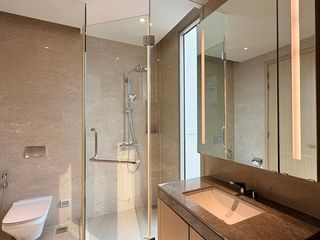For sale 3 ベッドルーム condo in Khlong San, Bangkok