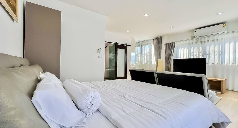 For sale 3 bedrooms house in Sattahip, Chonburi