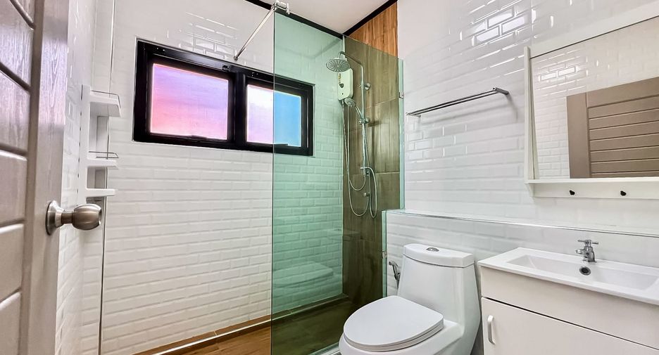 For sale 3 bedrooms house in Sattahip, Chonburi