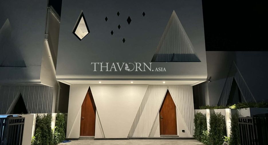 Продажа 4 спальни дом в Банг Ламунг, Чонбури