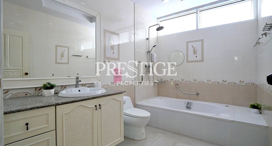 For rent 6 bedrooms house in Bang Lamung, Chonburi