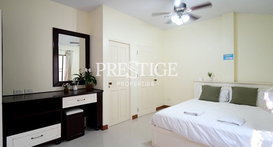 For rent 6 bedrooms house in Bang Lamung, Chonburi